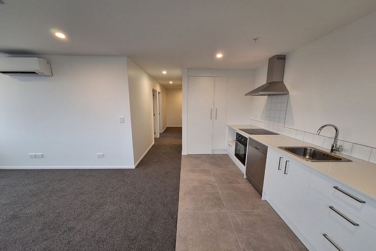 Photo of property in 150 Mcleod Road, Te Atatu South, Auckland, 0610