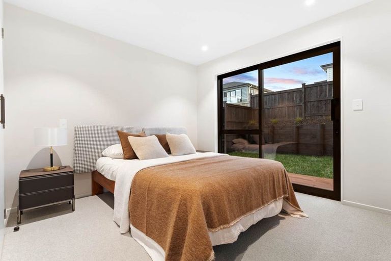 Photo of property in 54 Matangi View Drive, Orewa, 0931