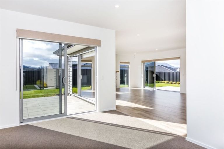 Photo of property in 33 Marabou Crescent, Nukuhau, Taupo, 3330
