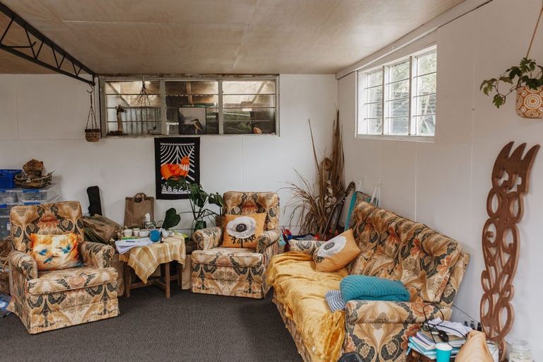 Photo of property in 1 Jervois Terrace, Ohau, Levin, 5570