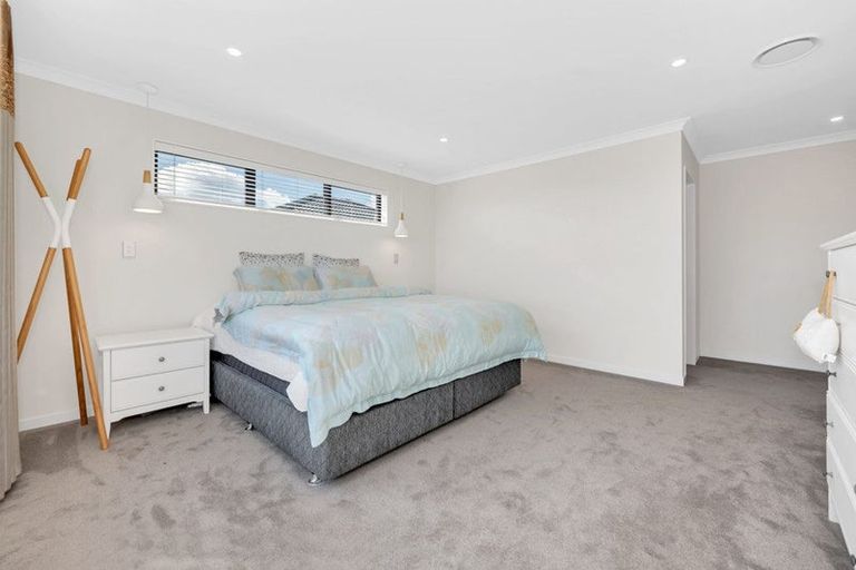 Photo of property in 80 Drumbuoy Drive, Flat Bush, Auckland, 2019