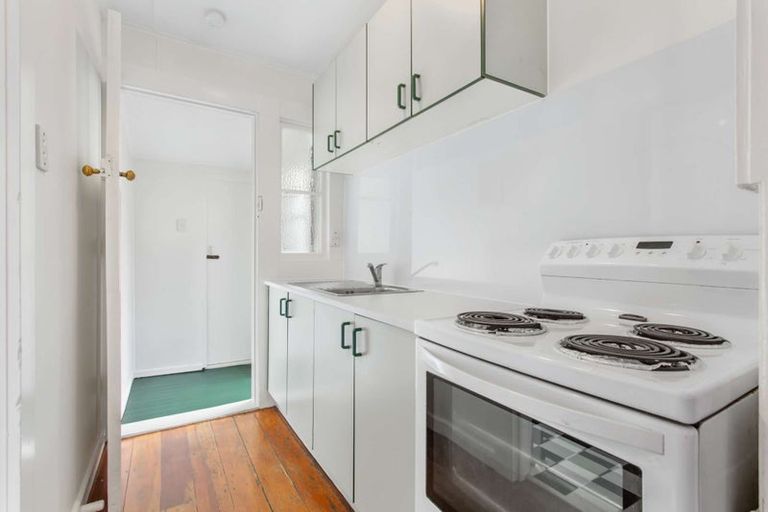 Photo of property in 1/62 Old Wairoa Road, Papakura, 2110