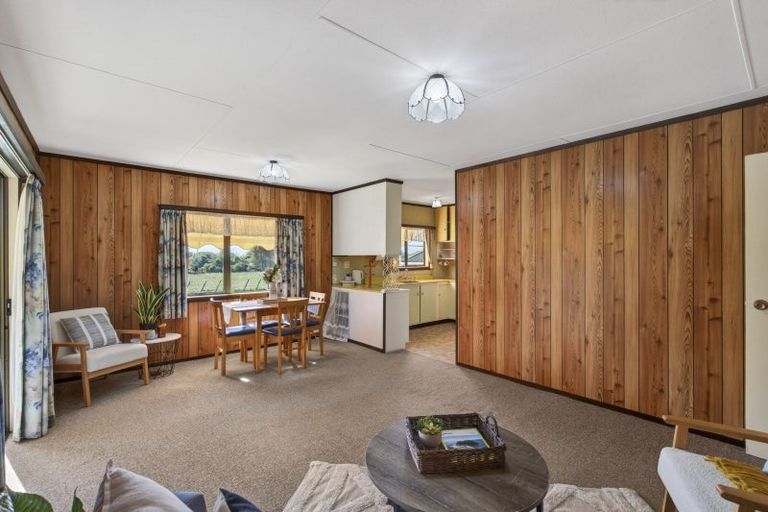 Photo of property in 25 Humphries Street, Inglewood, 4330