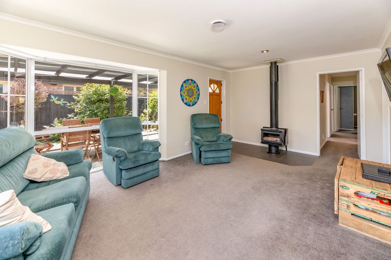 Photo of property in 5 Greenwood Close, Woodend, 7610