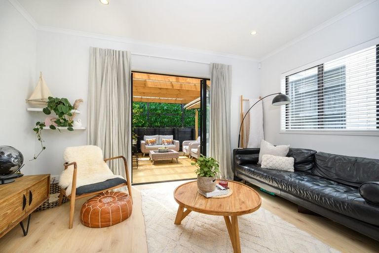 Photo of property in 6 Saltmarsh Road, Hobsonville, Auckland, 0616