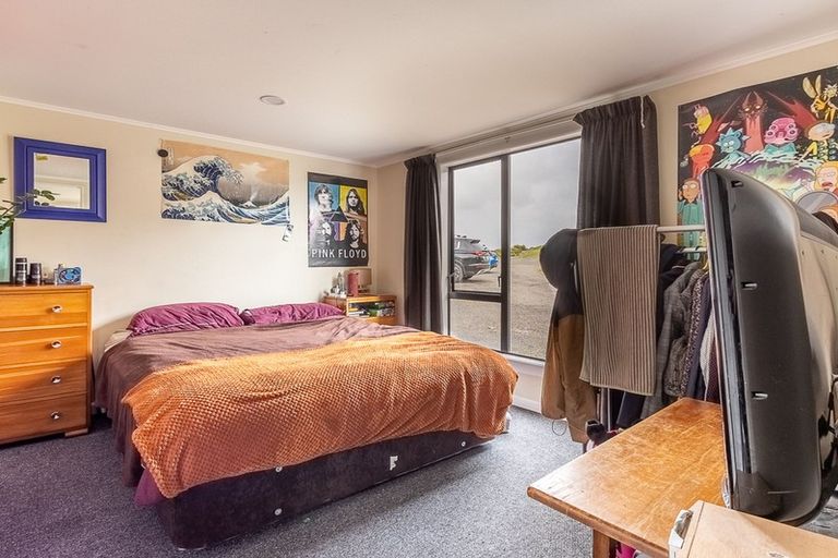 Photo of property in 323 Mazengarb Road, Paraparaumu, 5032