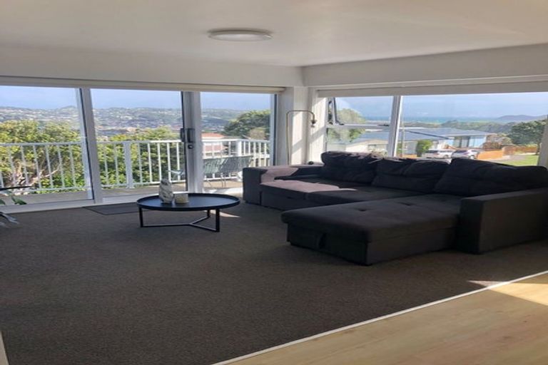 Photo of property in 3/32 Akaroa Drive, Maupuia, Wellington, 6022