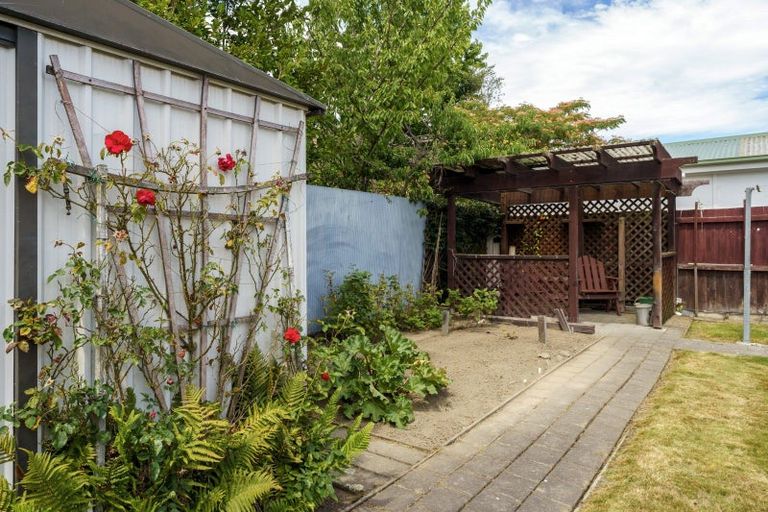 Photo of property in 8 Esperance Street, St Albans, Christchurch, 8052