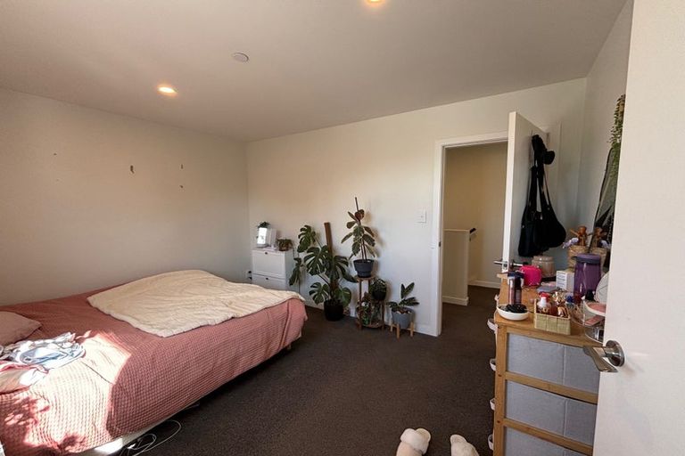 Photo of property in 2/239 Adelaide Road, Newtown, Wellington, 6021