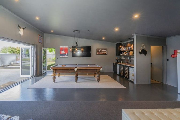 Photo of property in 50 Tarapatiki Drive, Whitianga, 3510