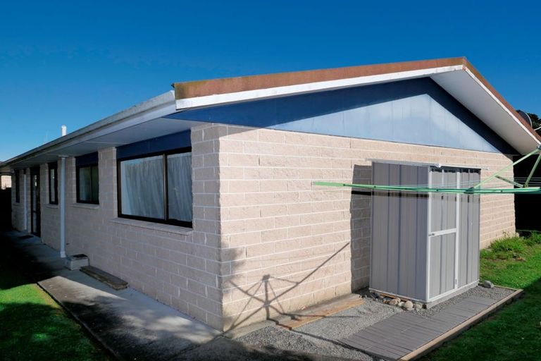 Photo of property in 6 Bevan Place, Otaki, 5512