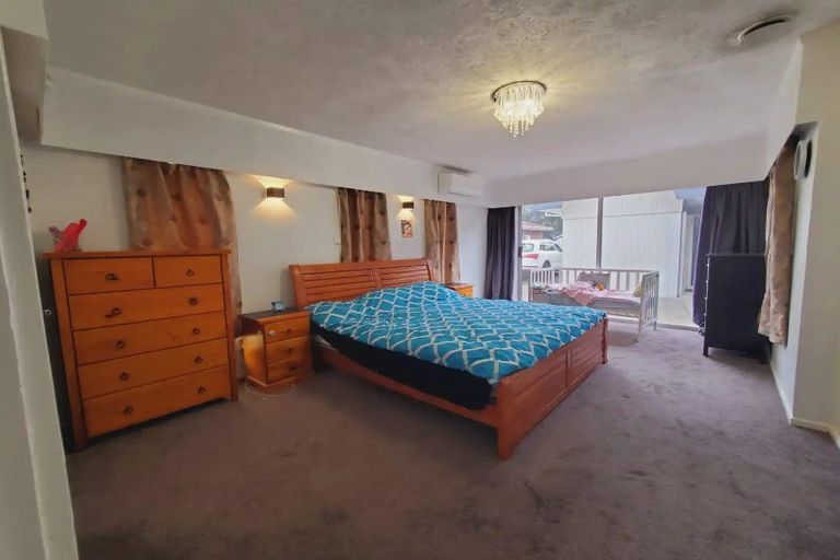 Photo of property in 18 Bellfield Road, Opaheke, Papakura, 2113