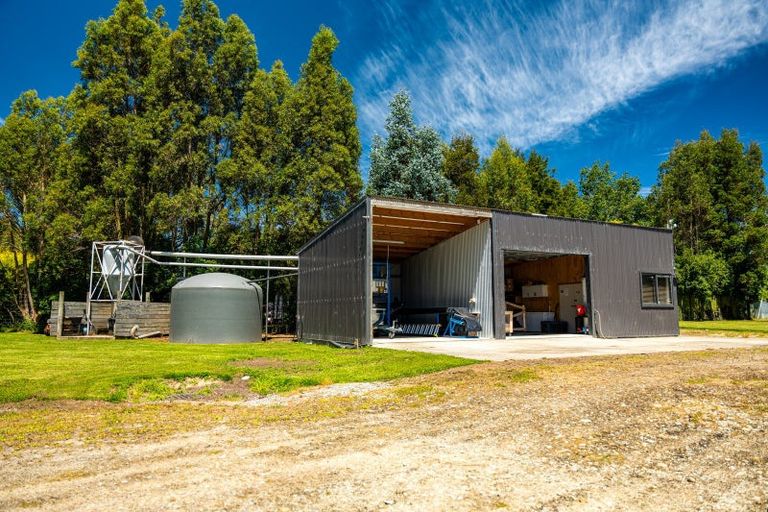 Photo of property in 459 Flora East, Makarewa, Invercargill, 9876