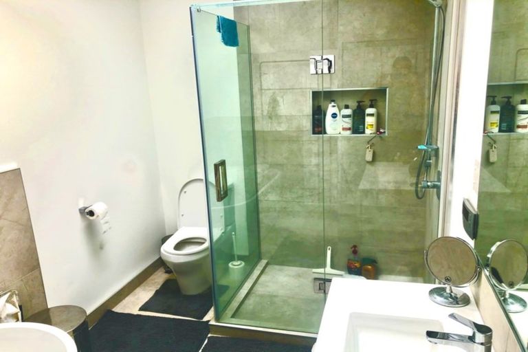 Photo of property in 40 Pooks Road, Ranui, Auckland, 0612