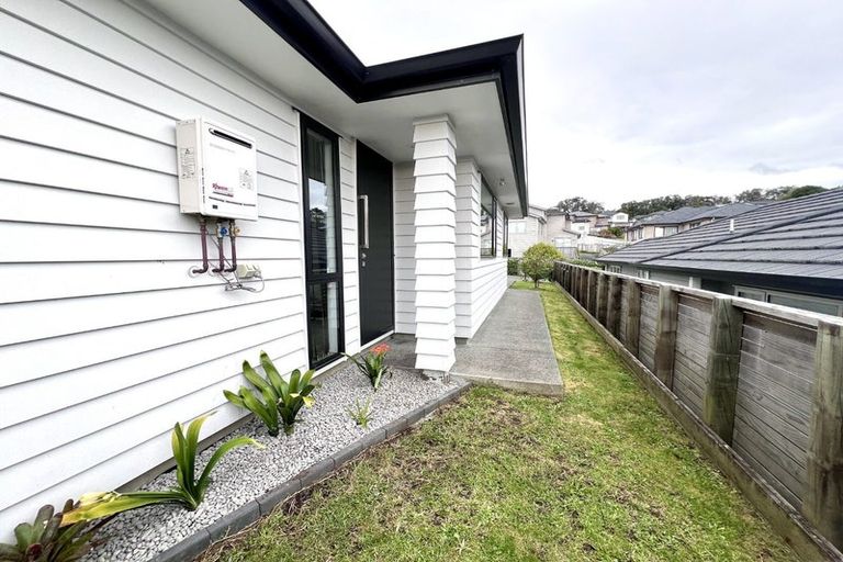 Photo of property in 3 Weka Close, Red Beach, 0932