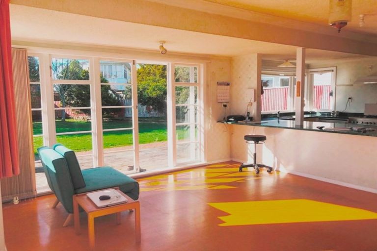Photo of property in 28 Read Street, Levin, 5510