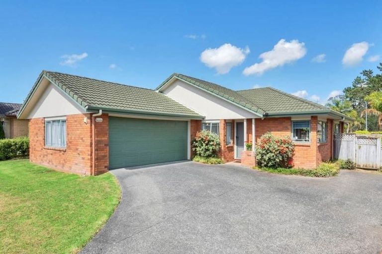 Photo of property in 81 Hillwell Drive, Henderson, Auckland, 0612