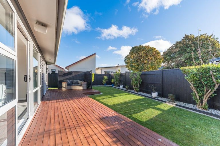 Photo of property in 26 Chestnut Close, Kelvin Grove, Palmerston North, 4414