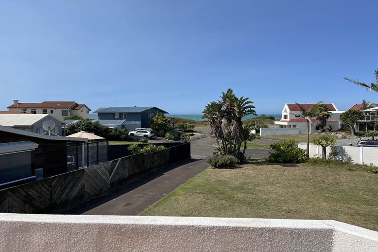 Photo of property in 10 Merito Place, Ohope, 3121