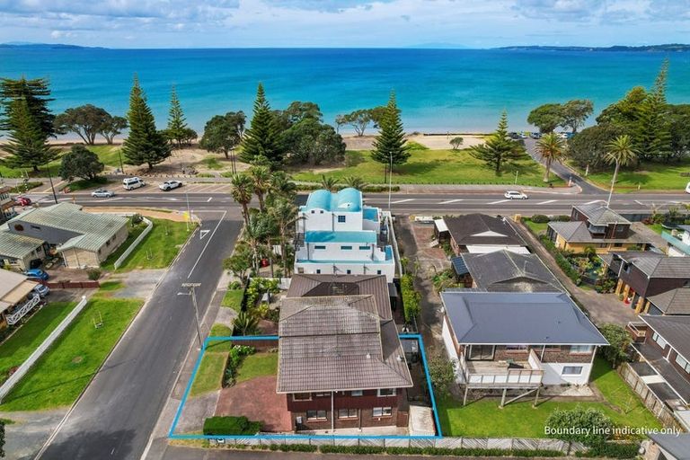 Photo of property in 2 Empire Road, Orewa, 0931