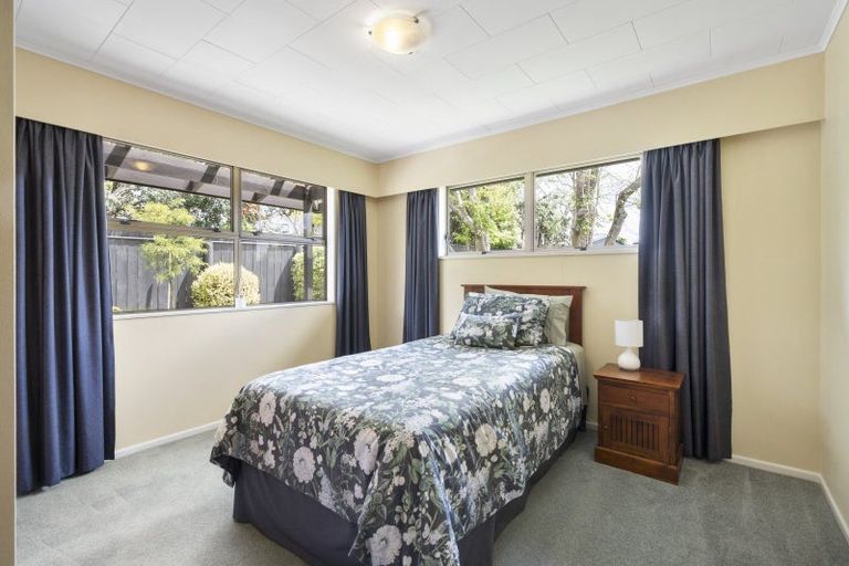 Photo of property in 18 Clifton Terrace, Fitzherbert, Palmerston North, 4410