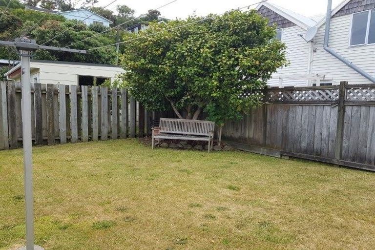 Photo of property in 1 Cluny Road, Plimmerton, Porirua, 5026