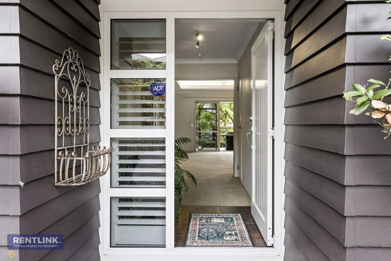 Photo of property in 25 Glenpark Crescent, Bethlehem, Tauranga, 3110