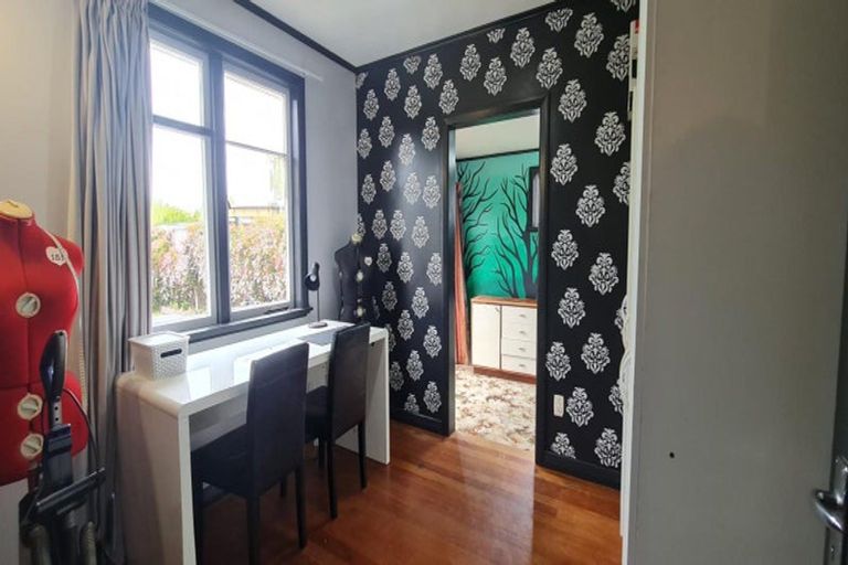 Photo of property in 11 Terrace Street, Marton, 4710