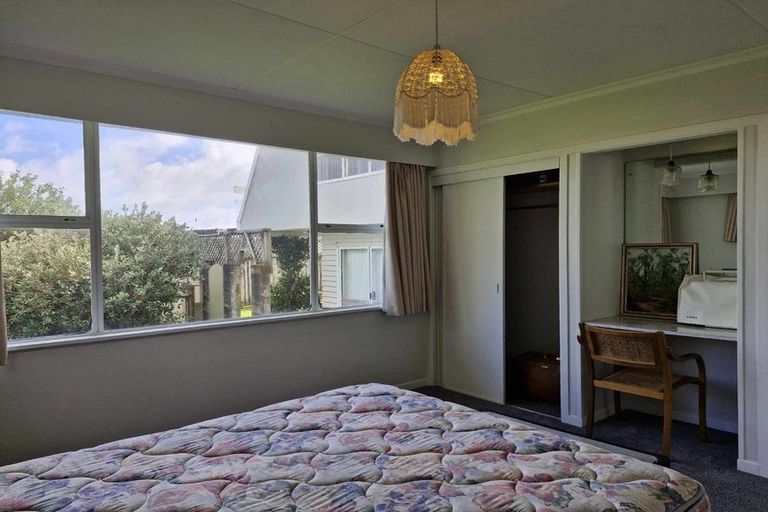 Photo of property in 4 Norton Place, Spotswood, New Plymouth, 4310
