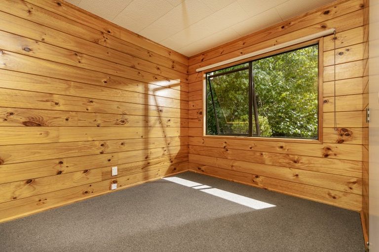 Photo of property in 1074 Peak Road, Helensville, 0875