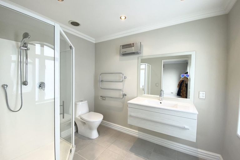 Photo of property in 17a Peverel Street, Riccarton, Christchurch, 8011