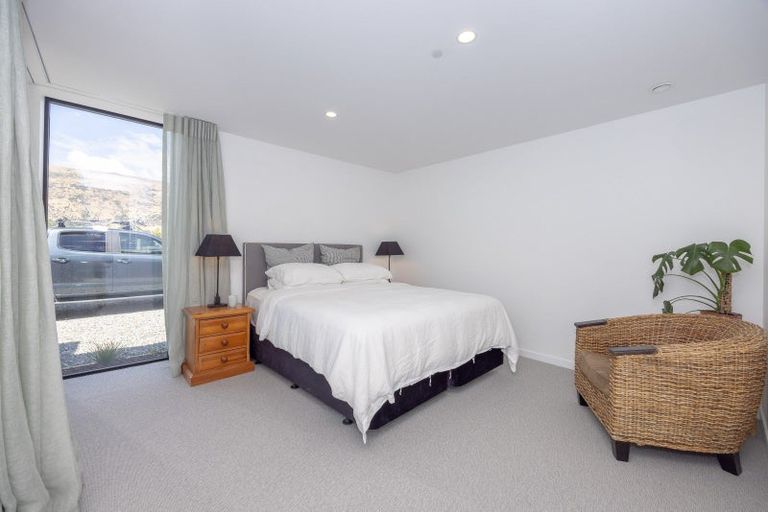 Photo of property in 10 Little Orchard Way, Wanaka, 9382