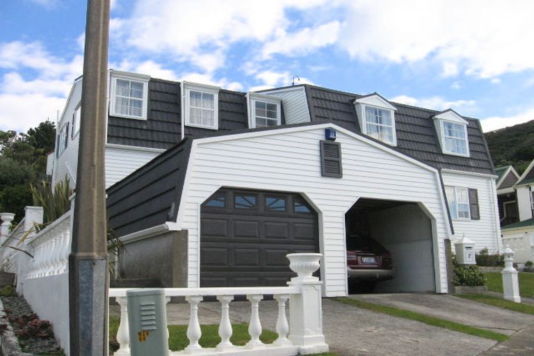 Photo of property in 7 Epping Grove, Karori, Wellington, 6012