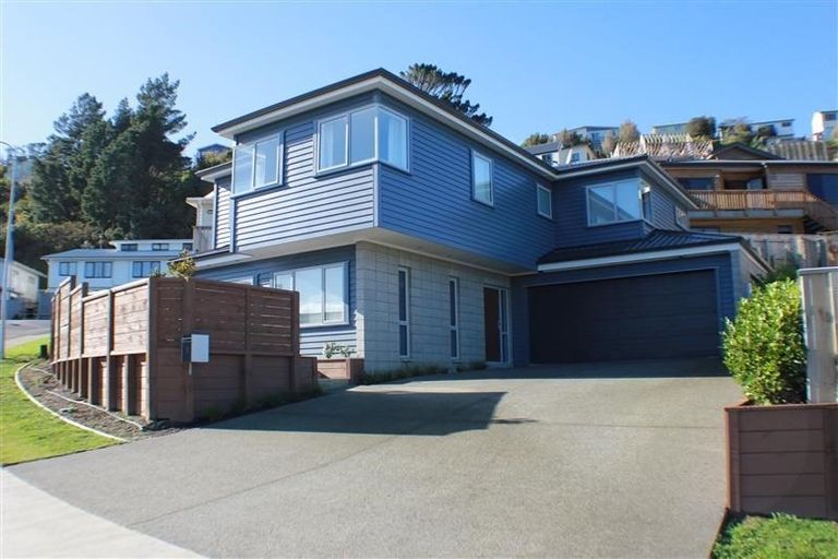 Photo of property in 3 Cresswell Place, Johnsonville, Wellington, 6037