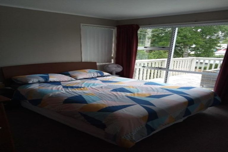 Photo of property in 20 Malmo Place, Massey, Auckland, 0614