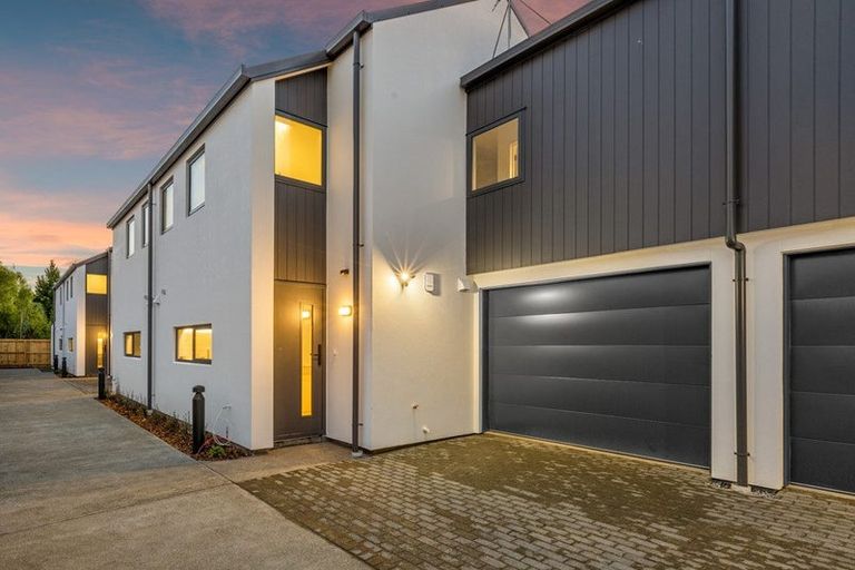 Photo of property in 20 Shearer Avenue, Papanui, Christchurch, 8052