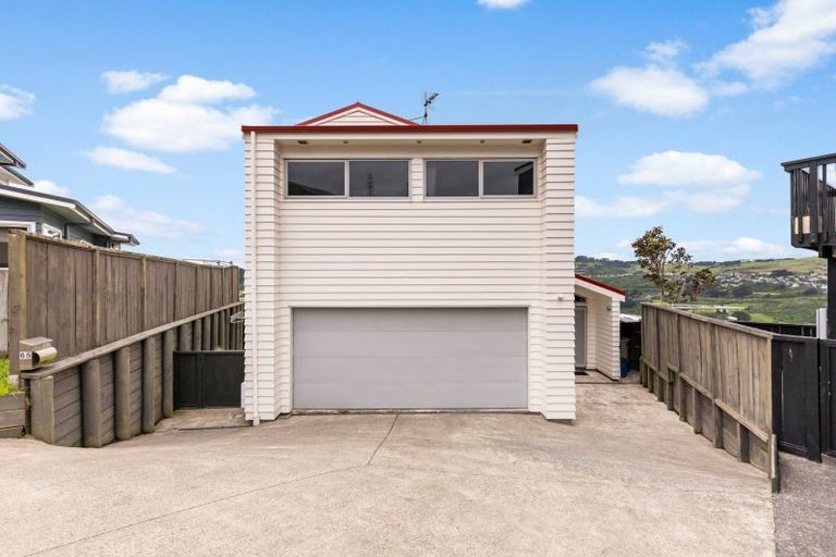 Photo of property in 65 Erlestoke Crescent, Churton Park, Wellington, 6037