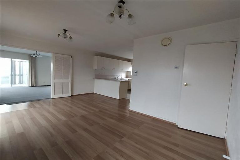 Photo of property in 1/135 Glamorgan Drive, Torbay, Auckland, 0630