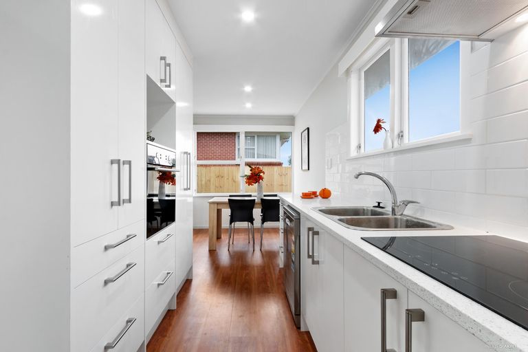 Photo of property in 20 Tairere Crescent, Rosehill, Papakura, 2113