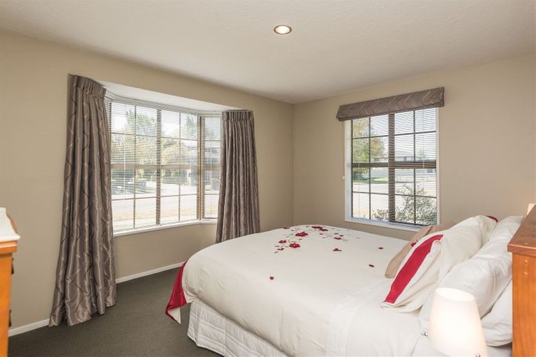 Photo of property in 28 Lakewood Drive, Burwood, Christchurch, 8083
