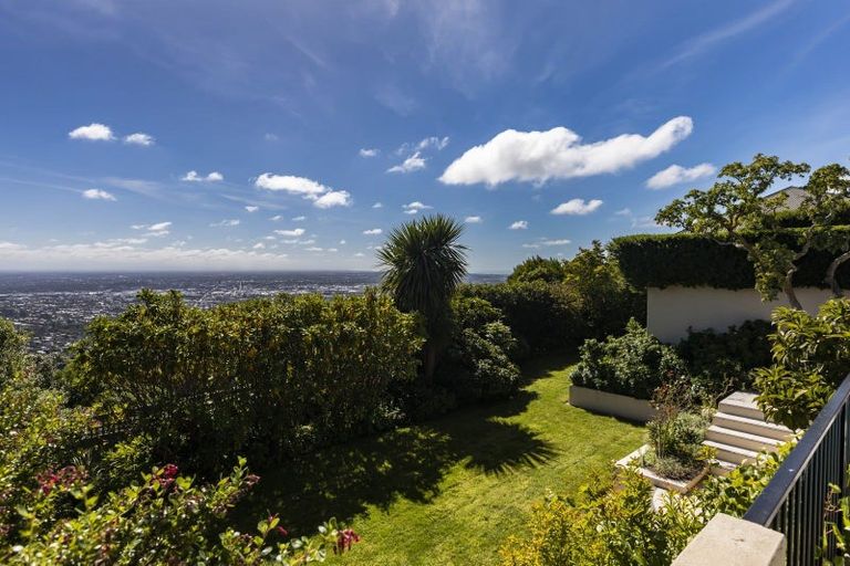 Photo of property in 34 Harry Ell Drive, Cashmere, Christchurch, 8022
