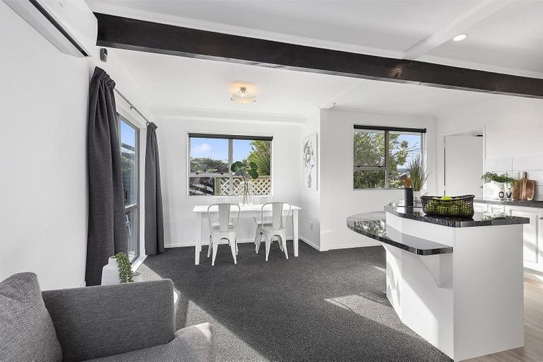 Photo of property in 9 Halyard Place, Whitby, Porirua, 5024