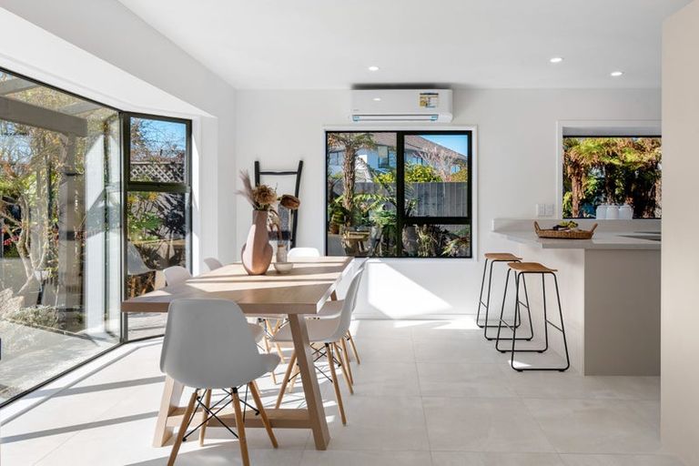 Photo of property in 11 Millcroft Place, Parklands, Christchurch, 8083