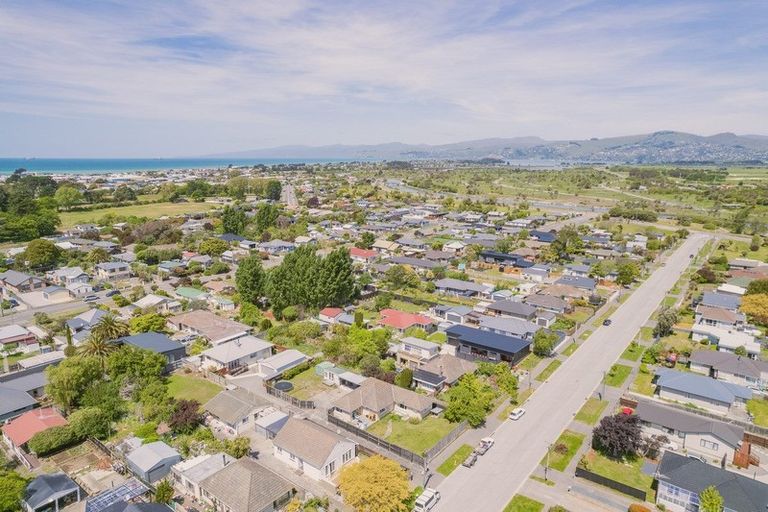 Photo of property in 114 Baker Street, New Brighton, Christchurch, 8083