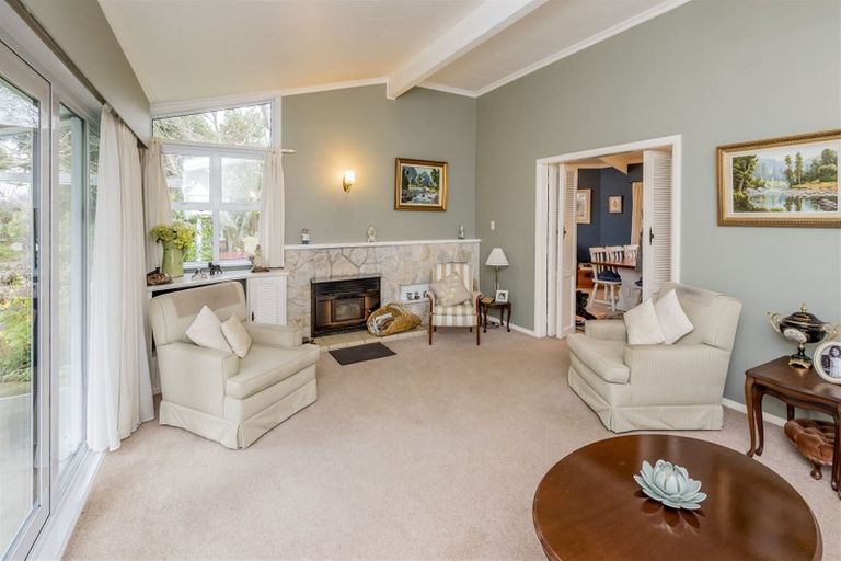 Photo of property in 16 Stuart Street, Levin, 5510