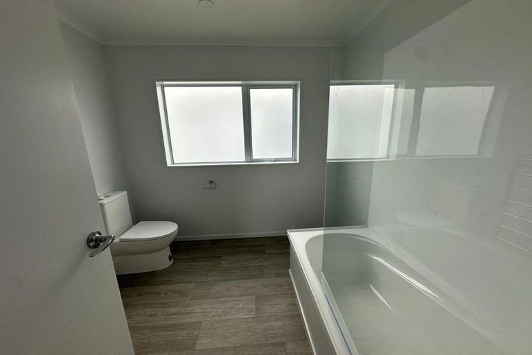 Photo of property in 35b Royston Street, Rosehill, Papakura, 2113
