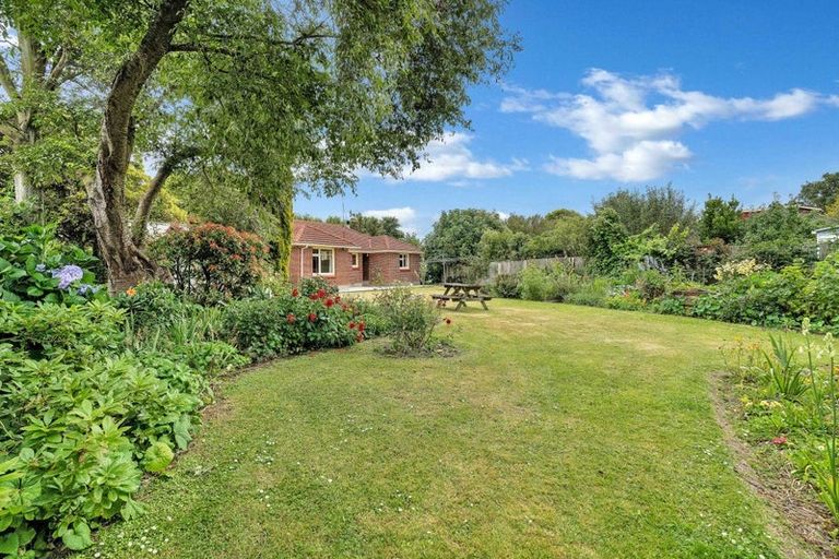 Photo of property in 37 Balrudry Street, Avonhead, Christchurch, 8042