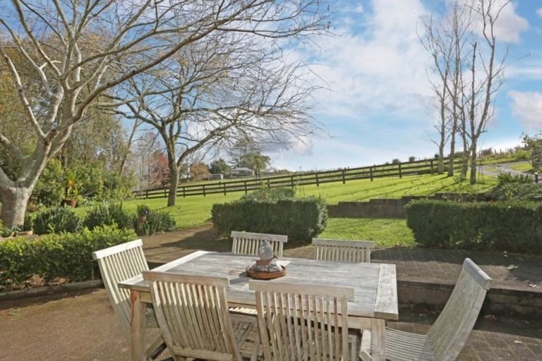 Photo of property in 35 Ohiwa Road, Papakura, 2582