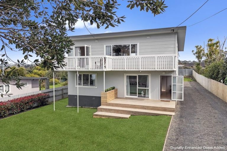 Photo of property in 8 James Mcleod Road, Shelly Beach, Helensville, 0874