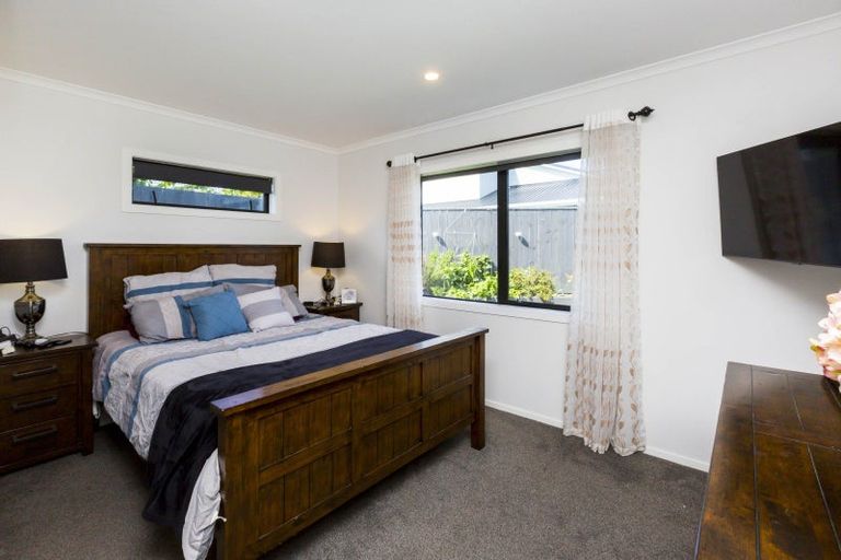 Photo of property in 5 Poulson Grove, Trentham, Upper Hutt, 5018